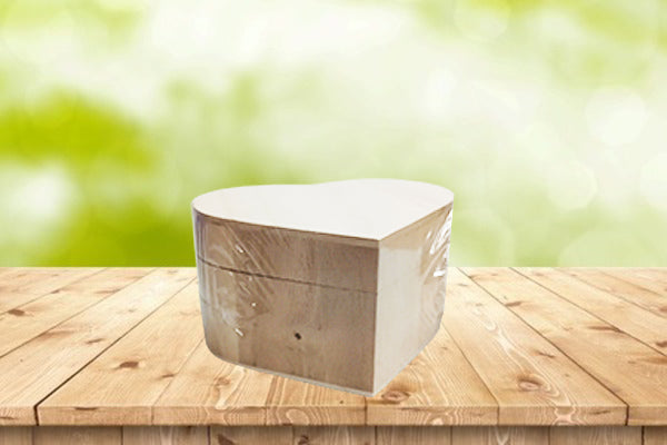 Caja en forma de corazón de madera - Alistore Chile